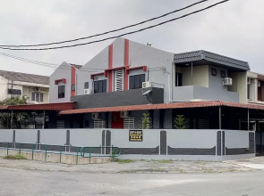 Rest & Relax 7 Room Ipoh Garden East