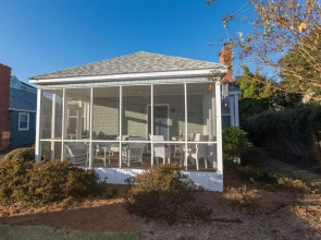 Kloeppel 3 Bedroom Home by Redawning