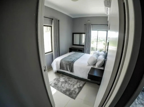 Condo Villas On Marine Drive