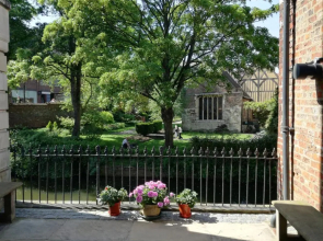 Merchants Place Apartment