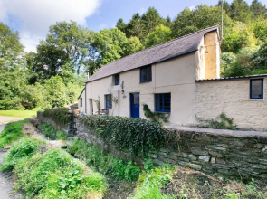 Beautiful Holiday Home in Milltown With Garden