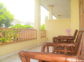 Super OYO 1654 Maha Bharata Kuta Inn