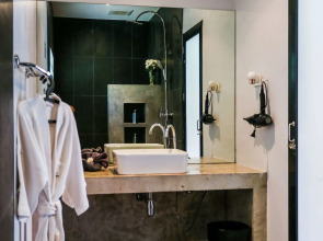 Naiharn Beach Resort