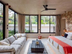 Mayur Tulum