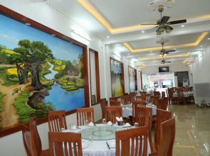 TamCoc Green Field Hostel and Restaurant
