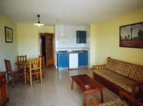 Playaolid Suites & Apartments