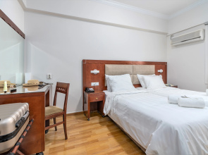 Attalos Hotel