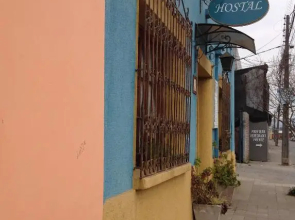 Hostal Renoir