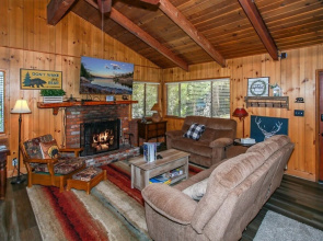 Little Big Pine - Perfect, Stylish Cabin Near The Lake With A Great Deck. 2 Bedroom Home