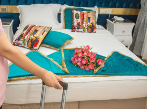 Atlantis Royal Hotel