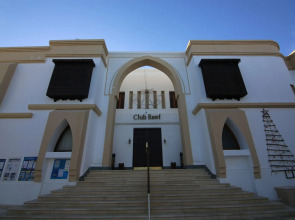 Club Reef Resort