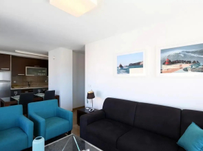 ALTIDO Nazare 3-BR Flat w/Terrace & Rooftop Pool