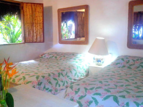 Junto al Rio Bungalows & Suites
