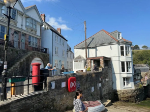 The Slipway Suite, Fowey Harbour & Parking 1 Min