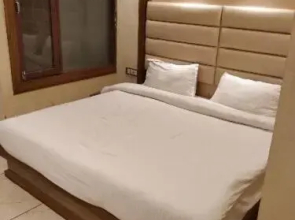 Capital O 81142 Hotel Pink Paradise
