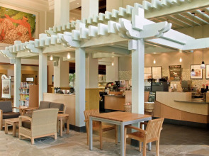 Hilton Hawaiian Village Waikiki Beach Resort