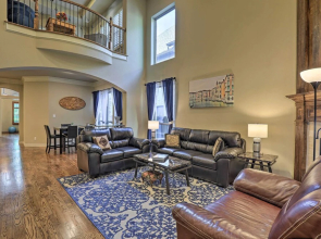 Chic Family-friendly Home in Irving w/ Yard!
