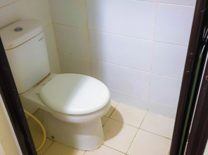 Aloha Guest House - 1 Male Only by ZUZU