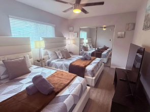 Oneluxstay 1BR Home Near the Beach