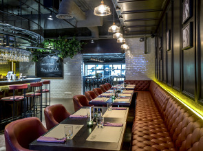 Отель Mercure Bangkok Sukhumvit 11