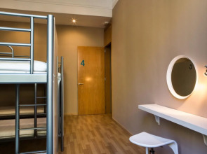 Born Barcelona Hostel