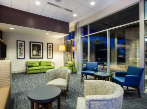 Holiday Inn Express Queensbury - Lake George Area by IHG