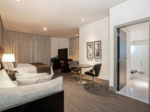 Manhattan On Floor