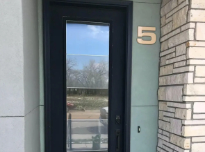 Classy Townhome near Old Town, Breweries, & River!