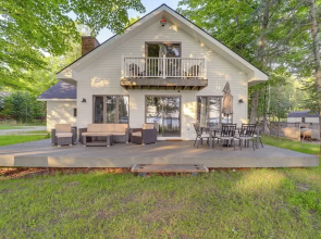 Scenic Cottage w/ Private Dock on Torch Lake