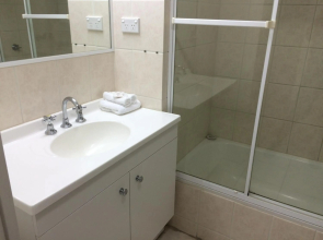 Aristocrat Apartments