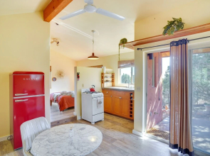 Kanab Studio Escape: Stargaze, Hike, Relax!