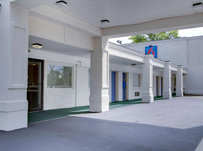 Motel 6 Richfield, OH