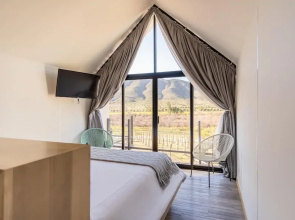 Oeno Wine Lodge