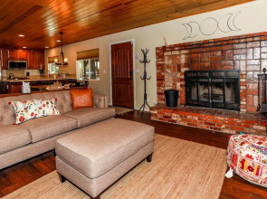 Bohemia Big Bear-1926 by Big Bear Vacations