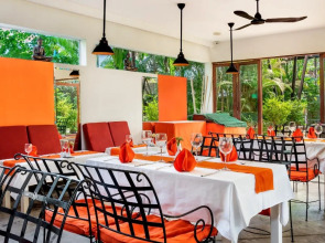 La Residence Blanc DAngkor