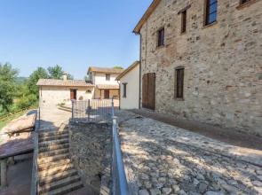 Pulciano Apartments