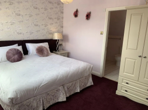 Rivers Edge Bed  Breakfast