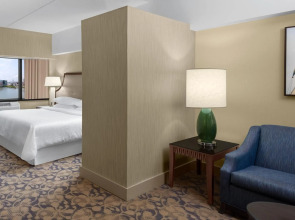 Sheraton Lincoln Harbor Hotel
