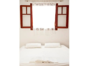 Areti Orfeas Apartment 5