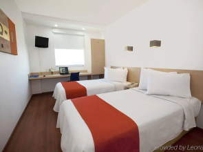 One Saltillo Derramadero