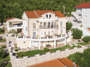 Beautiful Home in Komarna With Wifi and 2 Bedrooms