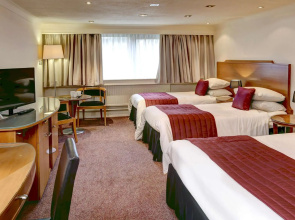 Forest Hills Hotel