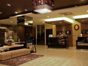 Prime Royal Hotel