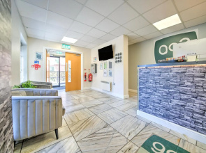 GO2 Gloucester Hotel by OYO