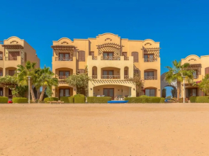 Sabina Classy 1 BR Apartment Lagoon view & Pool El Gouna