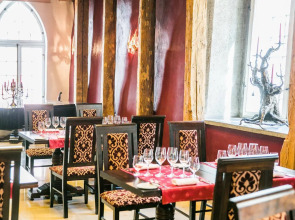 The Three Sisters Hotel