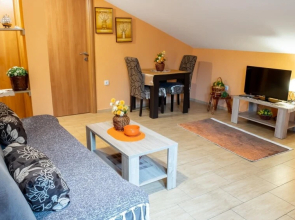 Nature View Cozy Flat 1 min to Sea in Kotor