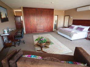 Over The Moon Guesthouse