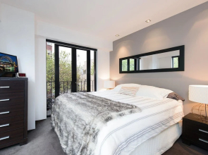 PPT50 Sleek 2 Bed Designer Abode