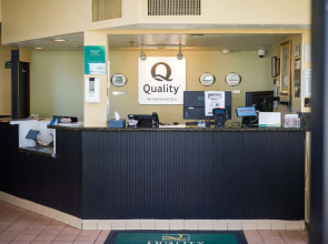 Quality Inn & Suites Camarillo - Oxnard